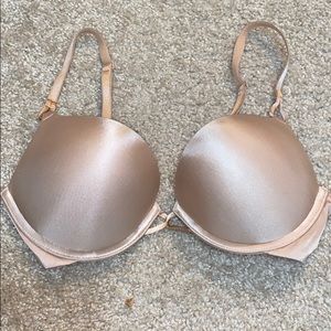 Victoria’s Secret miraculous plunge push up bra